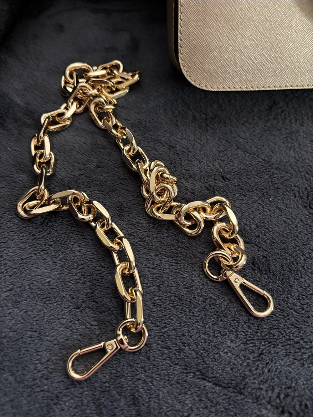 Michael Kors Metallic Gold Crossbody with MK Medallion - Picture 2 of 3